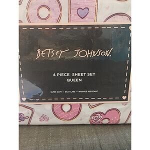 Betsey Johnson 4 piece queen sheet set Breakfast in Bed hearts donut pink purple